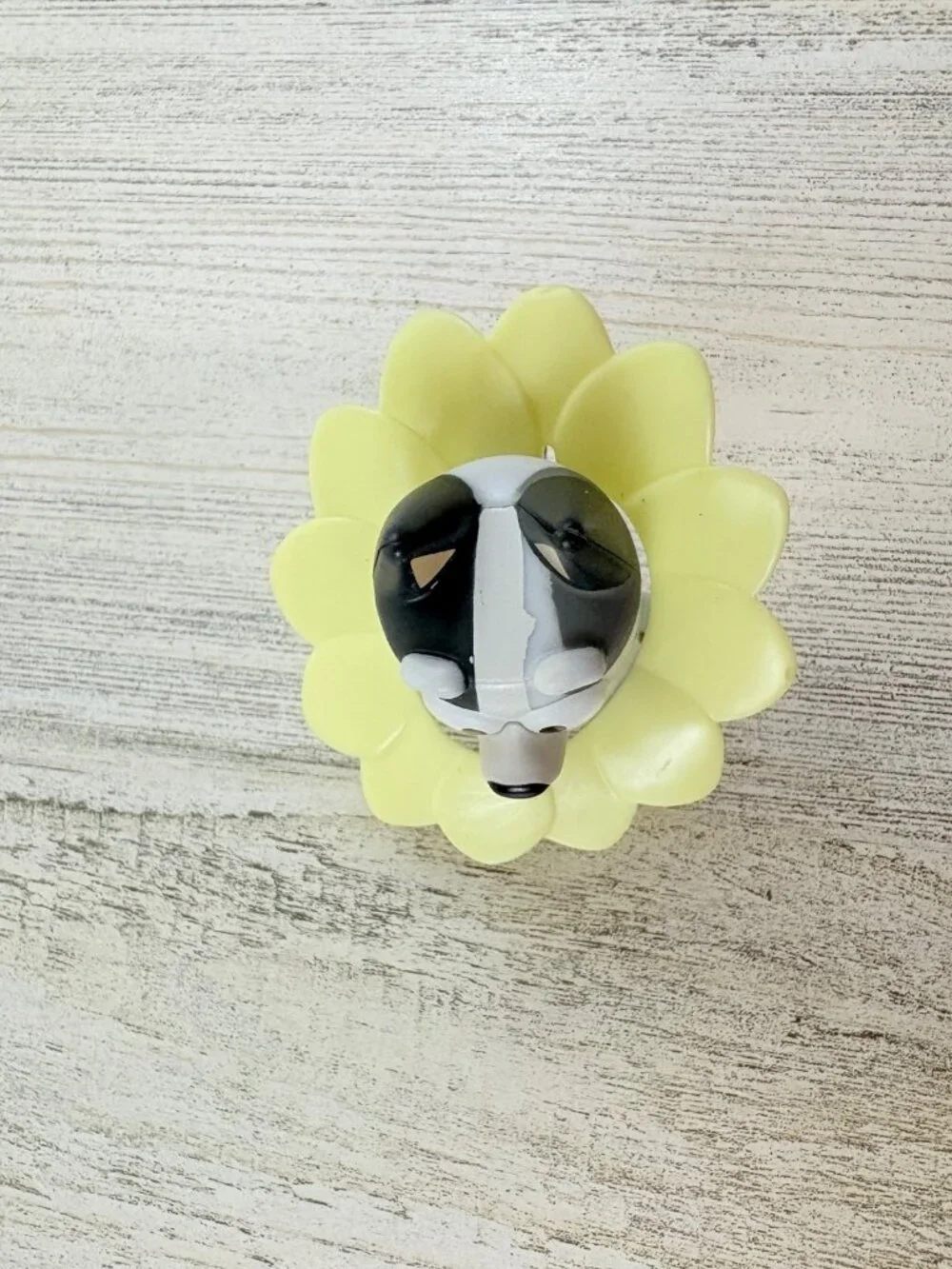 Bluey Muffin with Flower CONE of Shame Thumb Sucking Heeler Cousin Figure